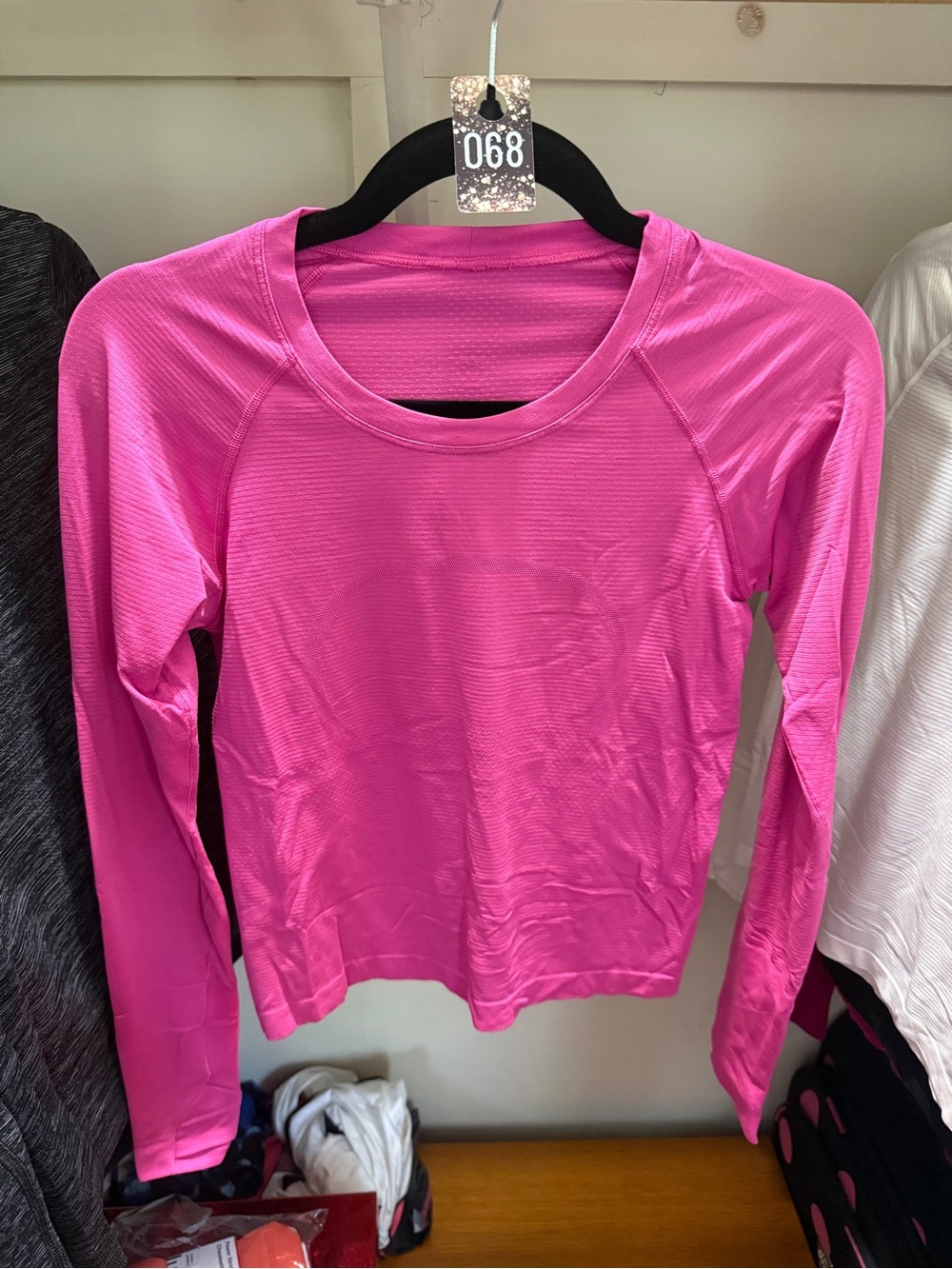 068 lululemon athletica swiftly waist length Hot Pink Long-Sleeve